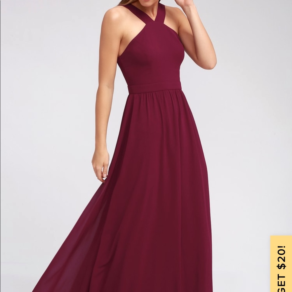 Lulu’s AIR OF ROMANCE BURGUNDY MAXI DRESS Small